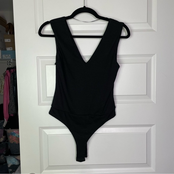 New AFRM Mooni Ribbed Double V-neck Sleeveless Bodysuit In Black Size Small - Picture 11 of 11